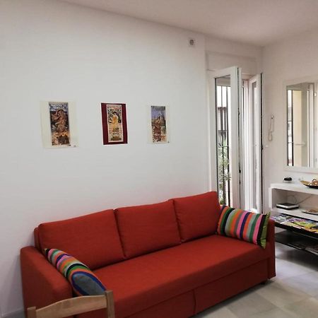 Apartamento En Calle Padilla 塞维利亚 外观 照片